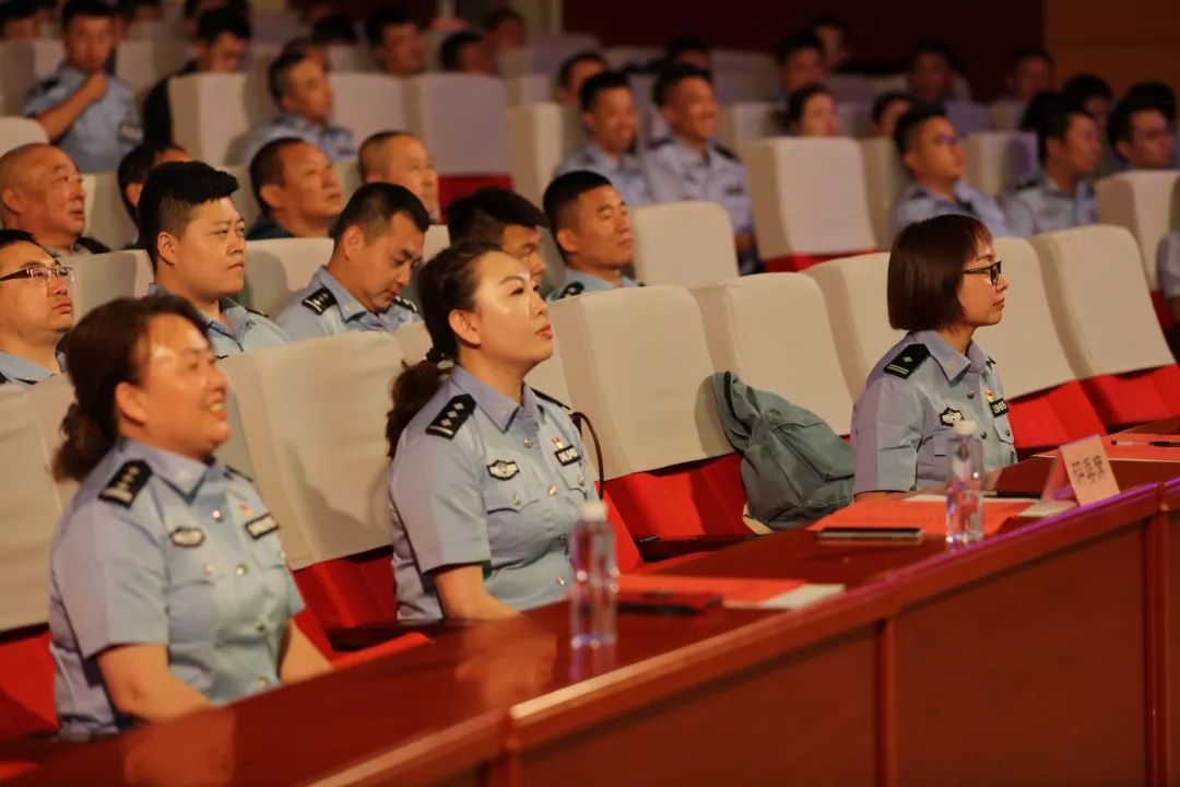 星空娱乐平台 -拜仁慕尼黑内部会议纪要流出——转会期门线救险，CBA季后赛使命明确，训练强度明显提升的简单介绍