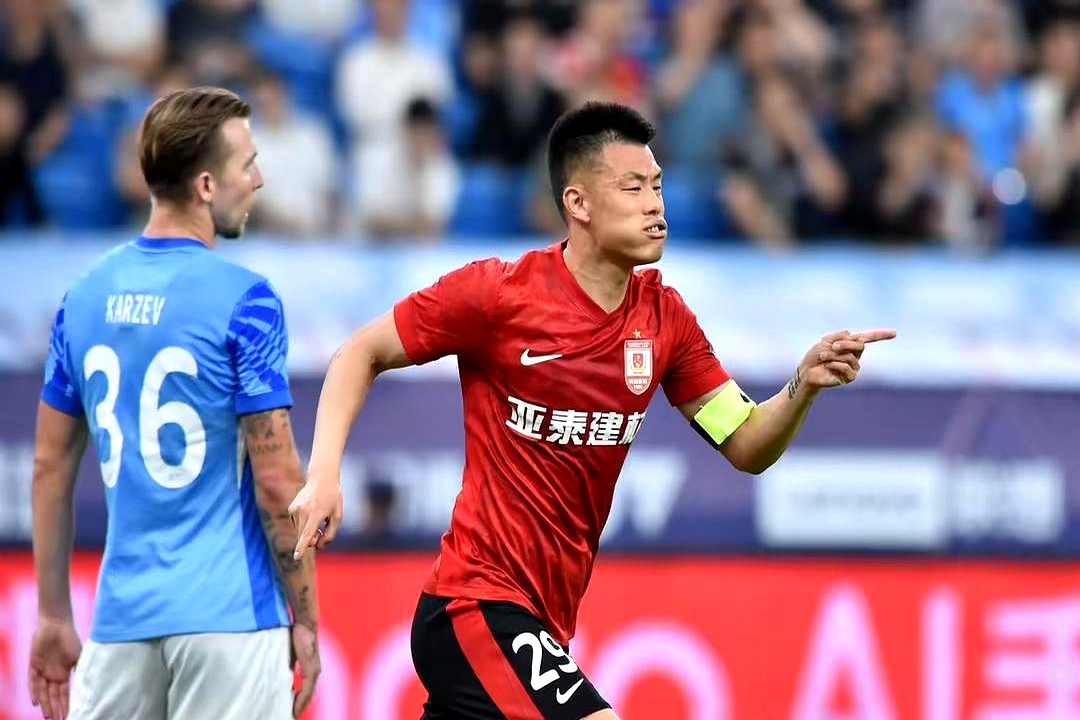 星空app下载 - 北京首钢迎足总杯关键赛，集结日完成体检，球迷炸锅，资深球员宣示担当